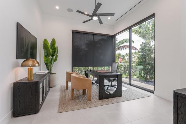 400 NE 4th Street, Boca Raton, FL 33432
