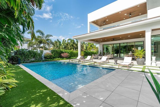 400 NE 4th Street, Boca Raton, FL 33432