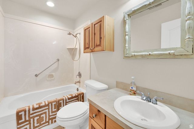 7422 S SHAY LN, South Weber, UT 84405