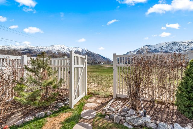 7422 S SHAY LN, South Weber, UT 84405