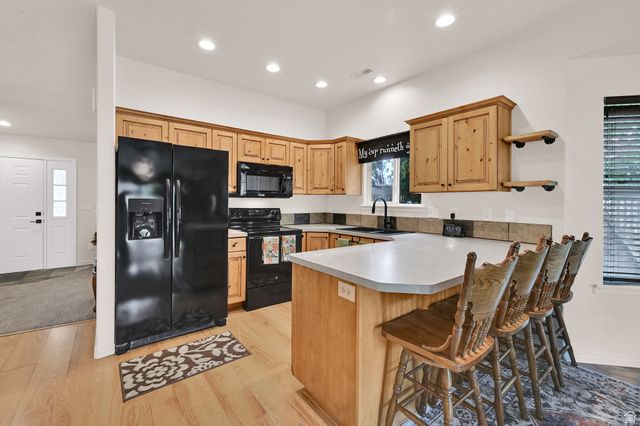 7422 S SHAY LN, South Weber, UT 84405