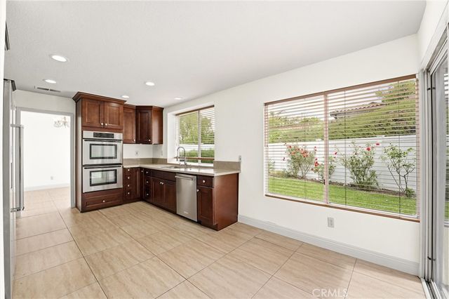 1621 San Almada Road, Corona, CA 92882
