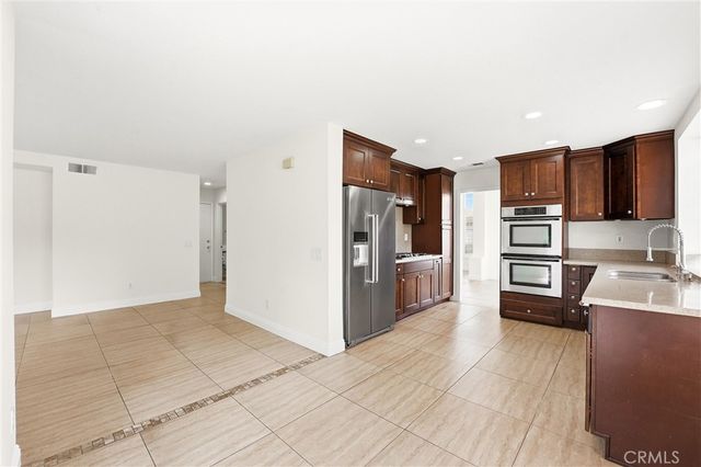 1621 San Almada Road, Corona, CA 92882