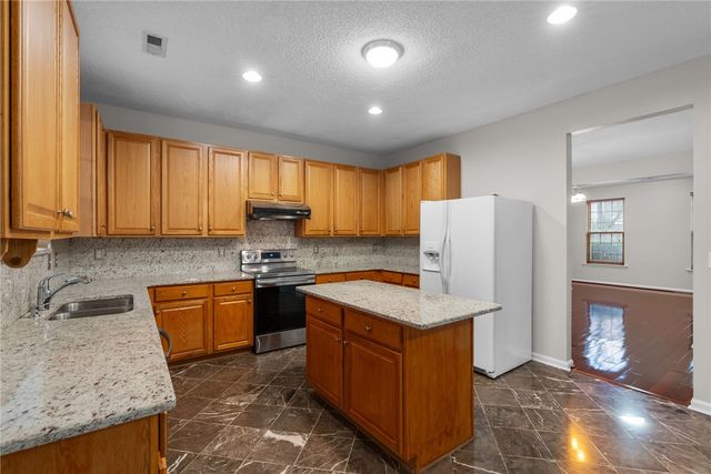 100 West Sundance Drive, Easley, SC 29642