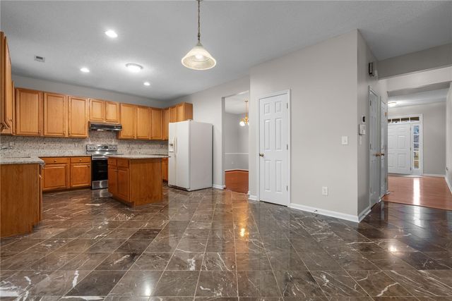 100 West Sundance Drive, Easley, SC 29642