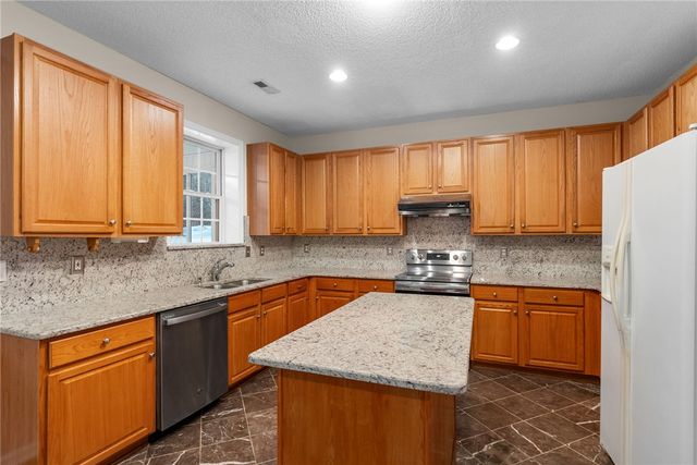 100 West Sundance Drive, Easley, SC 29642