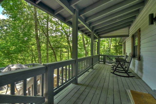 92 Cherry Lake Drive, Blue Ridge, GA 30513