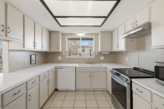 10404 Little Pond Drive, Oklahoma City, OK 73162