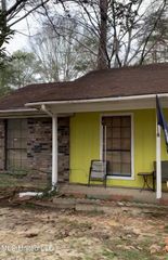 308 Fairhill Drive, Jackson, MS 39212