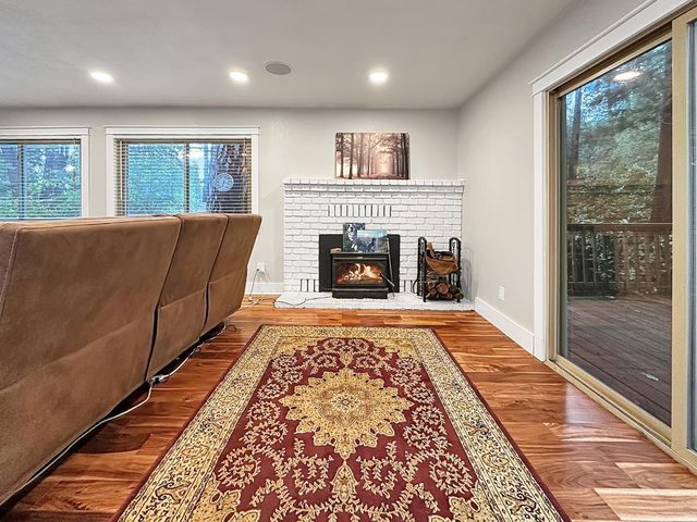 13608 Day Rd, Grass Valley, CA 95945