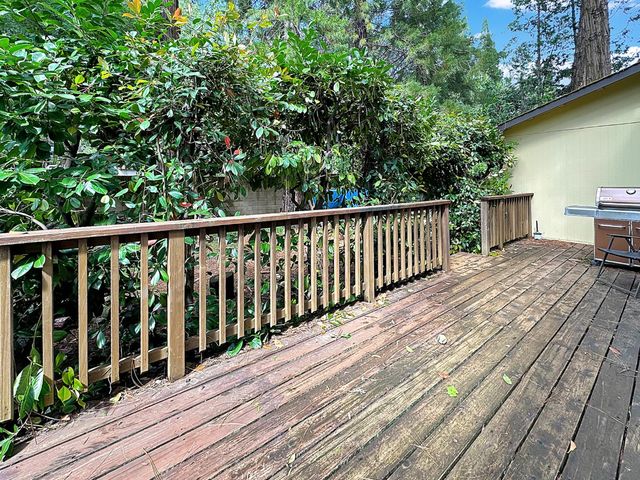 13608 Day Rd, Grass Valley, CA 95945