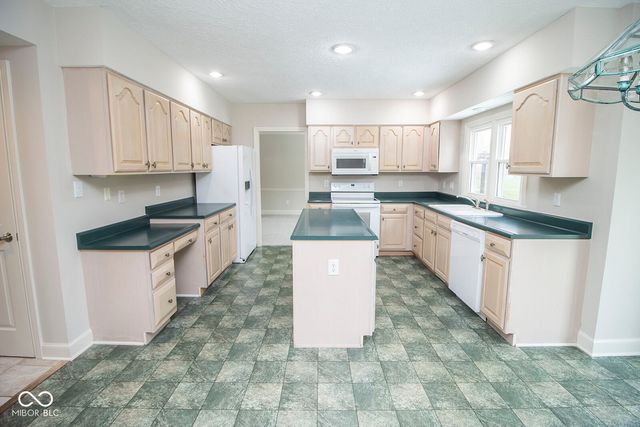 5200 Lake Point Drive, Carmel, IN 46033