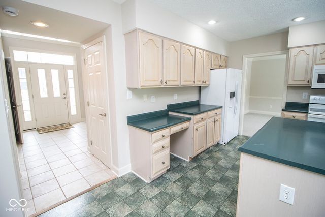 5200 Lake Point Drive, Carmel, IN 46033