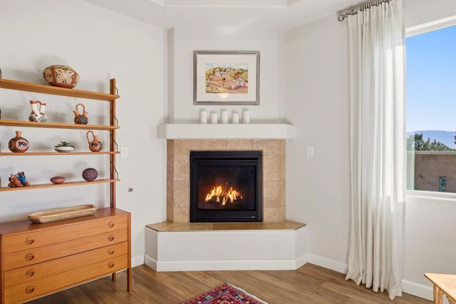 7200 Valle Jardin Lane NW, Albuquerque, NM 87114