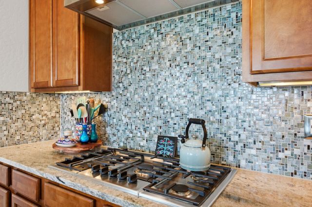 7200 Valle Jardin Lane NW, Albuquerque, NM 87114