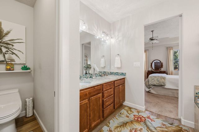 7200 Valle Jardin Lane NW, Albuquerque, NM 87114