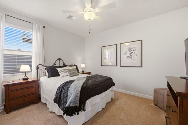 7200 Valle Jardin Lane NW, Albuquerque, NM 87114