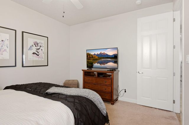 7200 Valle Jardin Lane NW, Albuquerque, NM 87114