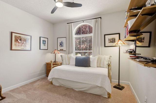 7200 Valle Jardin Lane NW, Albuquerque, NM 87114