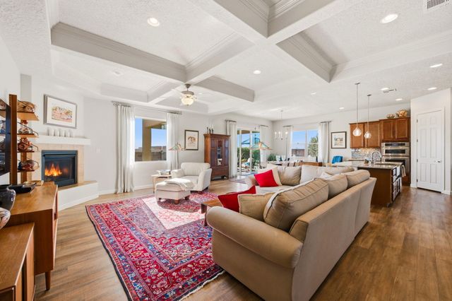 7200 Valle Jardin Lane NW, Albuquerque, NM 87114