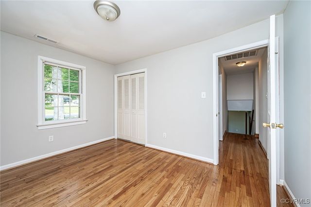 10216 Greglynn Rd, North Chesterfield, VA 23236
