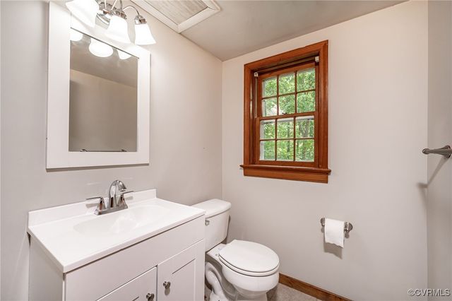 10216 Greglynn Rd, North Chesterfield, VA 23236