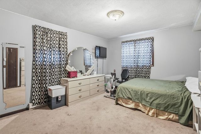 35 Elmdale Avenue, Johnston, RI 02919