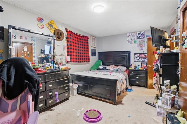 35 Elmdale Avenue, Johnston, RI 02919