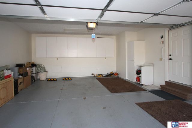 740 Lancashire Court, Lincoln, NE 68510