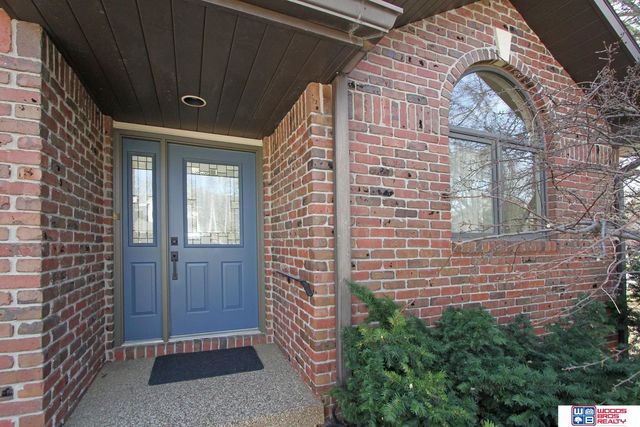 740 Lancashire Court, Lincoln, NE 68510
