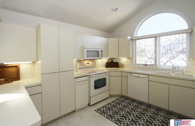 740 Lancashire Court, Lincoln, NE 68510