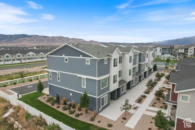 1092 E VESSEL CT, Saratoga Springs, UT 84045