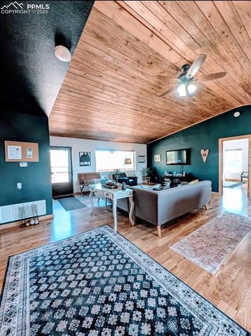 23 Nimbus Lane, Florissant, CO 80816