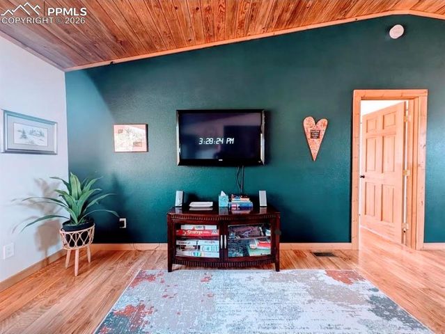 23 Nimbus Lane, Florissant, CO 80816
