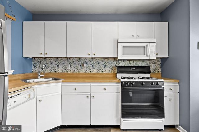 440 ATLANTA CT, Sewell, NJ 08080