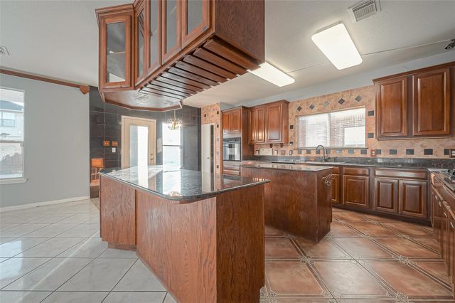 9407 Demsey Mill Drive, Sugar Land, TX 77498