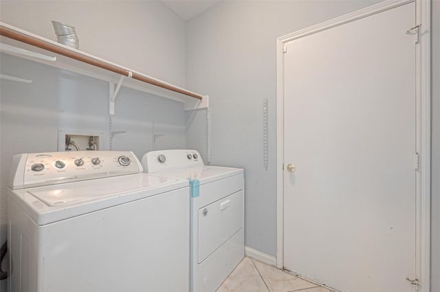 9407 Demsey Mill Drive, Sugar Land, TX 77498