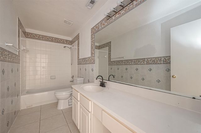 9407 Demsey Mill Drive, Sugar Land, TX 77498