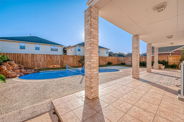 9407 Demsey Mill Drive, Sugar Land, TX 77498