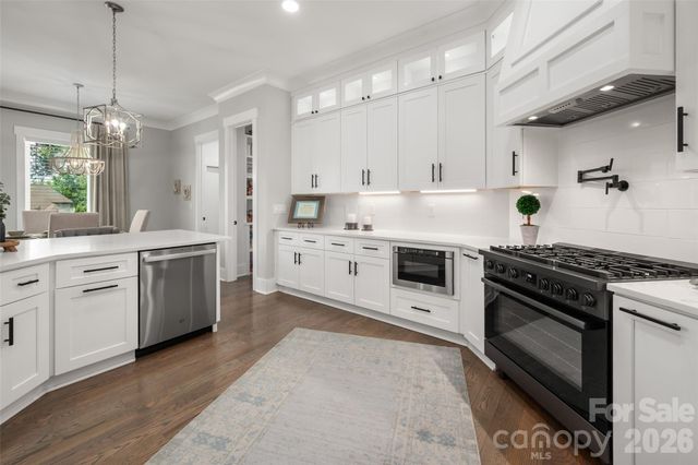 10035 Whispering Falls Avenue, Charlotte, NC 28227