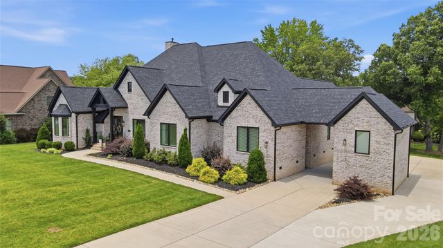 10035 Whispering Falls Avenue, Charlotte, NC 28227