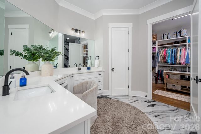 10035 Whispering Falls Avenue, Charlotte, NC 28227