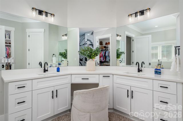10035 Whispering Falls Avenue, Charlotte, NC 28227