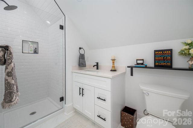 10035 Whispering Falls Avenue, Charlotte, NC 28227