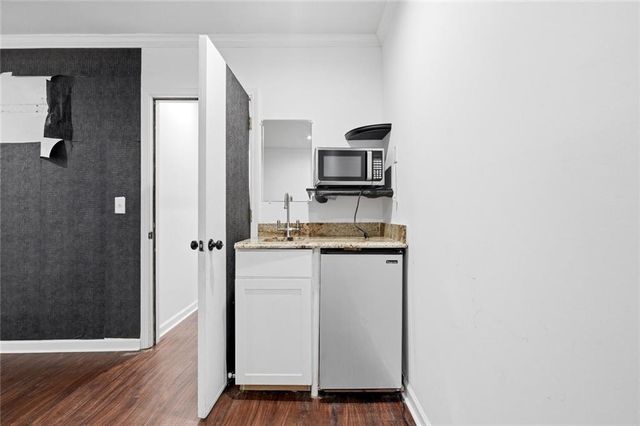 2226 Spring Walk Court, Atlanta, GA 30341