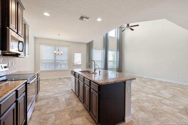 5489 CYPRESS PT, Schertz, TX 78108