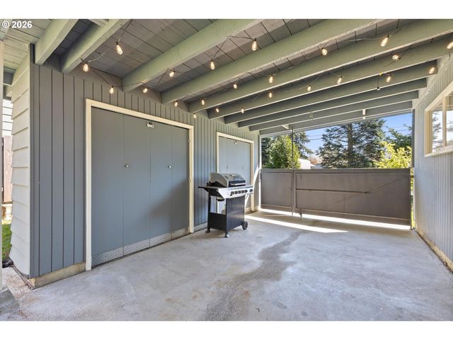 12523 Ne HASSALO St, Portland, OR 97230