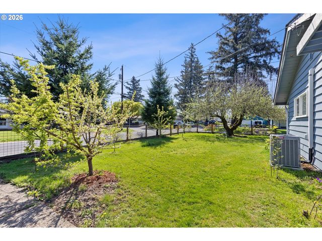 12523 Ne HASSALO St, Portland, OR 97230