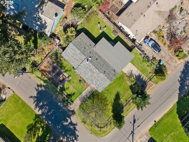 12523 Ne HASSALO St, Portland, OR 97230