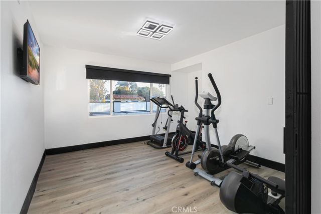 19501 Vintage Street, Northridge, CA 91324